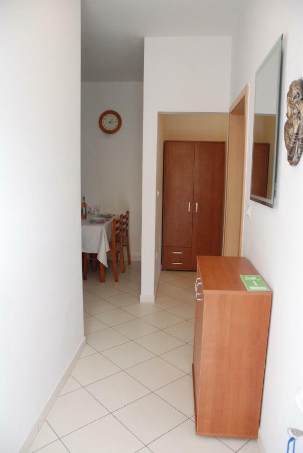 Apartmani Radin Rosini Exteriér fotografie