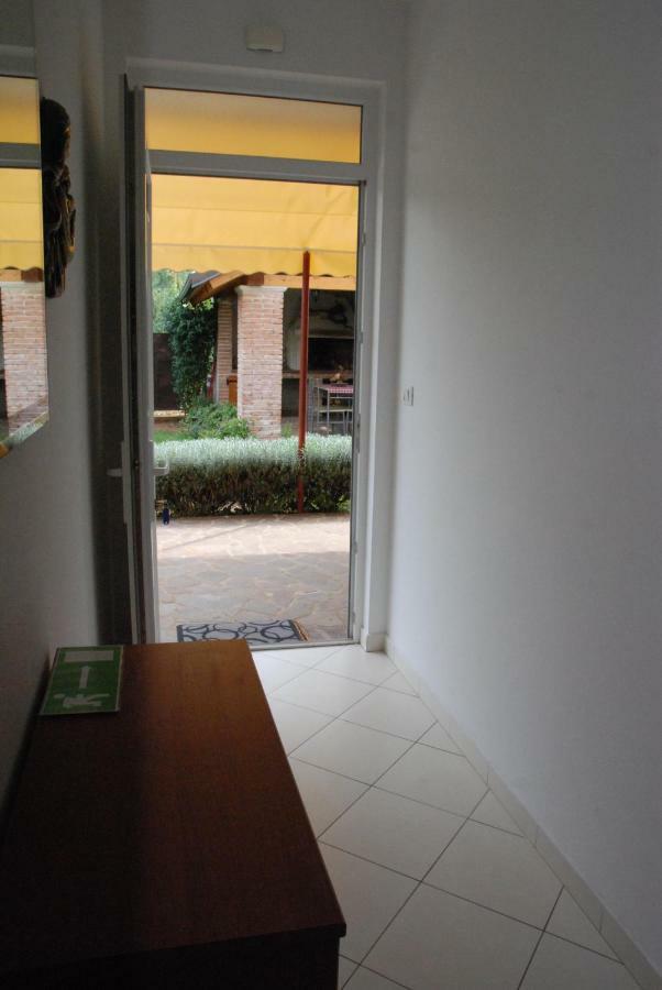 Apartmani Radin Rosini Exteriér fotografie