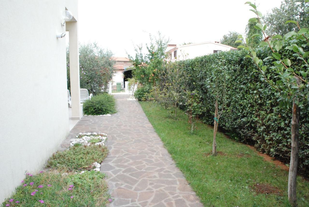 Apartmani Radin Rosini Exteriér fotografie