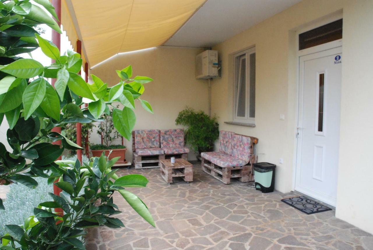 Apartmani Radin Rosini Exteriér fotografie