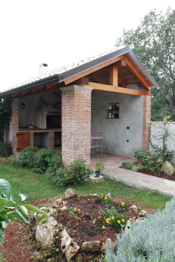 Apartmani Radin Rosini Exteriér fotografie