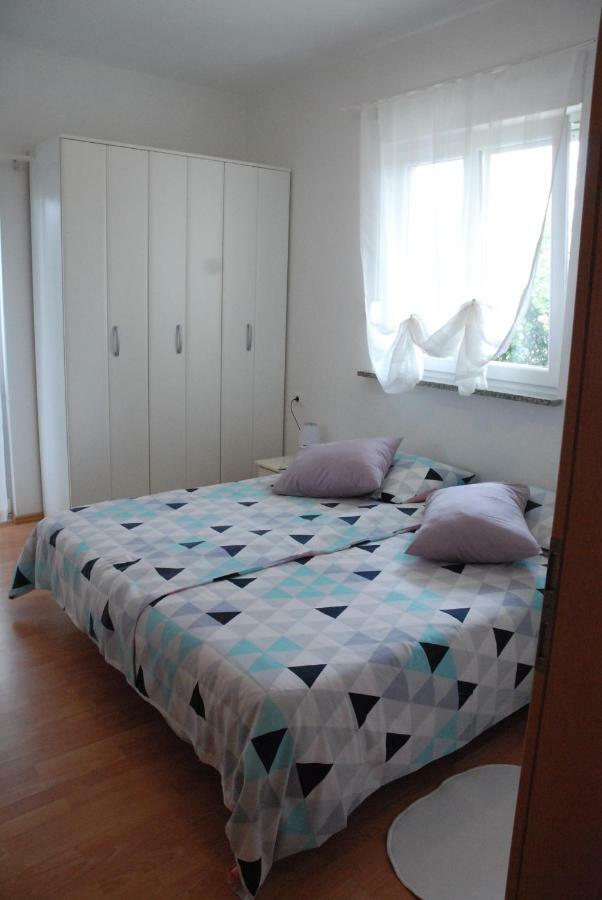 Apartmani Radin Rosini Exteriér fotografie