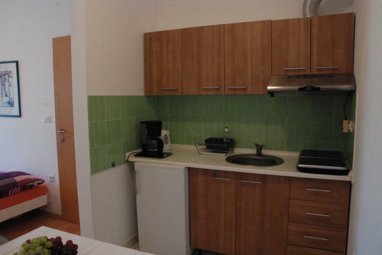 Apartmani Radin Rosini Exteriér fotografie